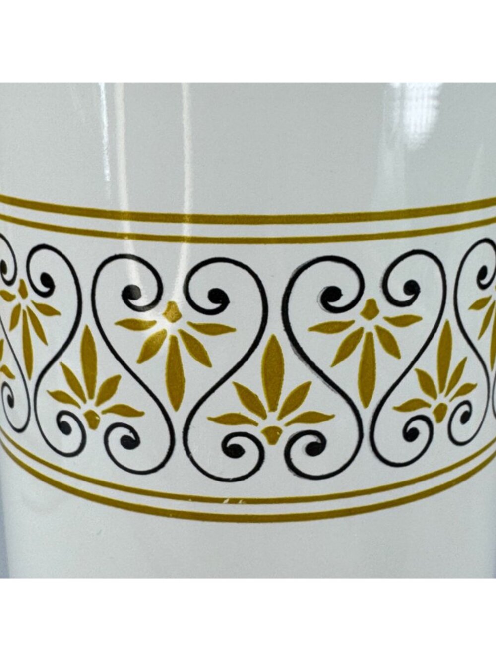 Aladdin Beverage Butler Vacuum Insulated Pitcher Thermos 1-Qt Yellow MCM 70s - Picture 13 of 16